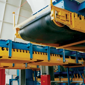 Discharging belt conveyors